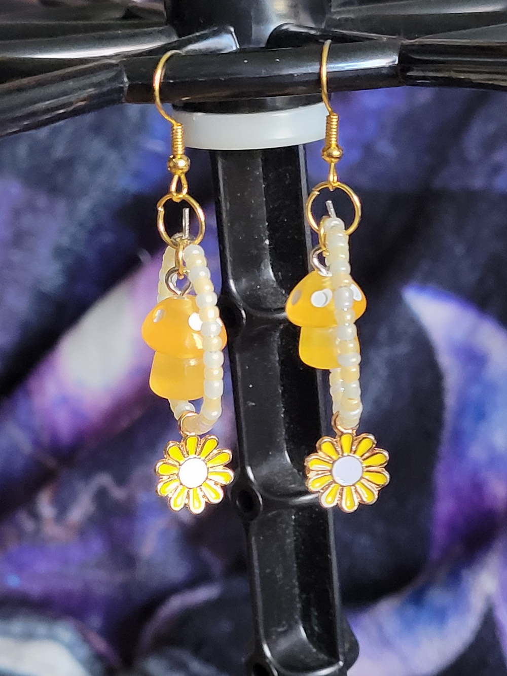 🍁NEW🍁Hand Crafted Yellow Mushroom & Daisy Drop Earrings with Pearl Beads